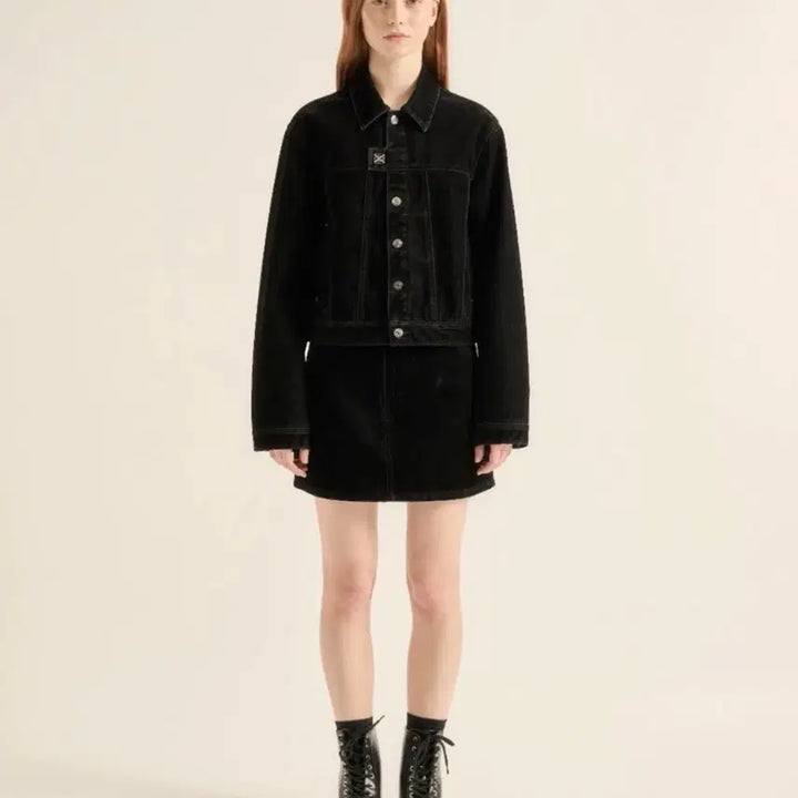 [BUNJANG] SATUR Black Denim Cropped Jacket WS Size / SATUR 블랙 데님 크롭 자켓
