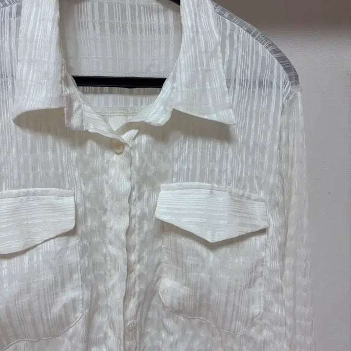 [SOLD OUT] 매너티 구매 ) 시스루 세미 크롭 블라우스