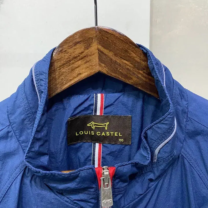 [BUNJANG] Louiscastel Casual Spring Summer Windbreaker Jacket / (100) 루이까스텔 캐주얼 봄 여름 홑겹 바람막이 자켓