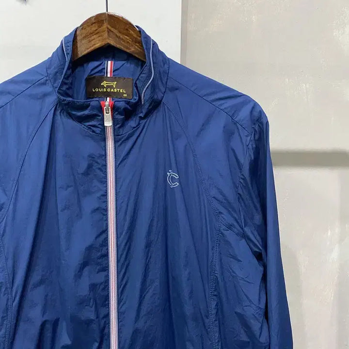 [BUNJANG] Louiscastel Casual Spring Summer Windbreaker Jacket / (100) 루이까스텔 캐주얼 봄 여름 홑겹 바람막이 자켓
