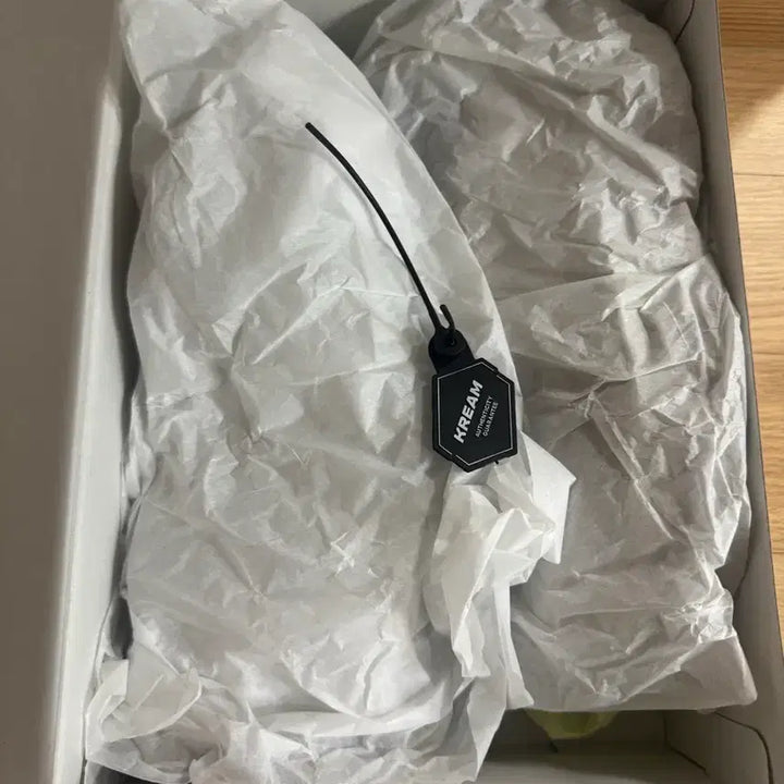 [SOLD OUT] On paf 온파프 클라우드몬스터 문더스트