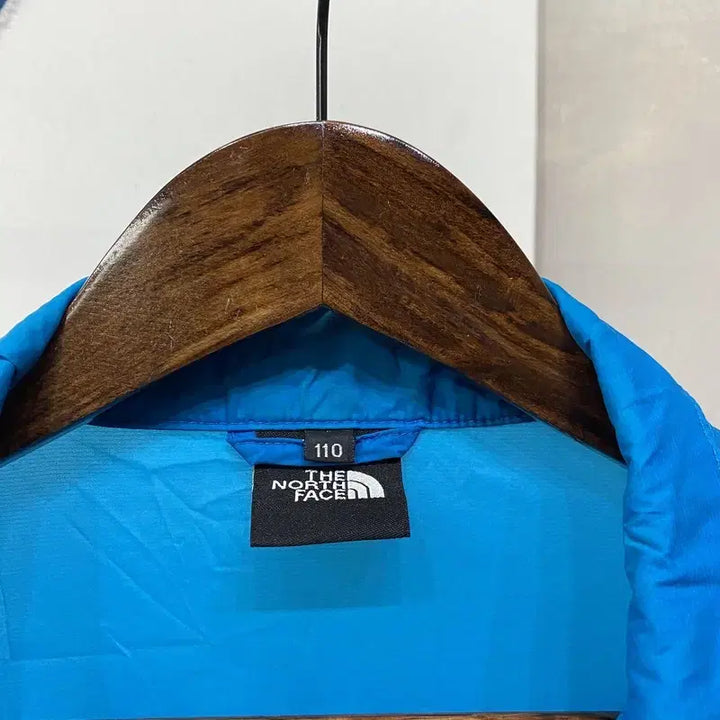 [SOLD OUT] (110) 노스페이스 등산 아웃도어 봄 여름 홑겹 바람막이