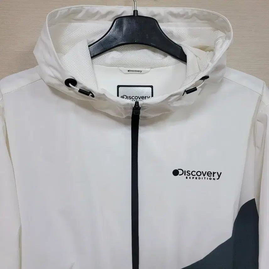 [SOLD OUT] 디스커버리 남성 이노블럭 후디드 바람막이