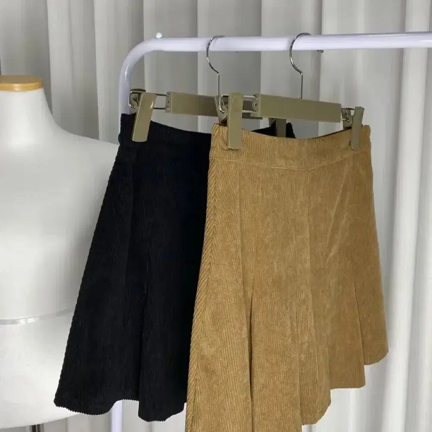 [BUNJANG] Corduroy Pleated Skirt Black S / 코듀로이 플리츠 스커트 블랙 s