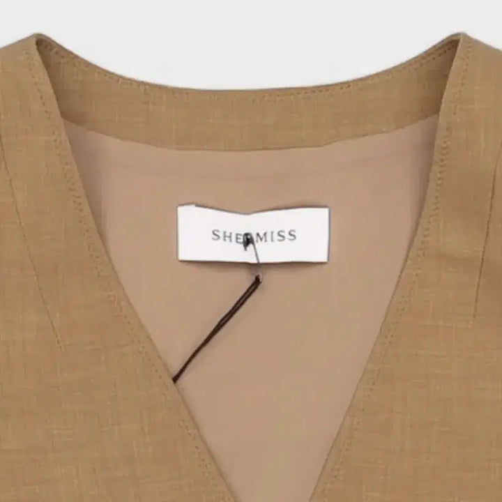 [SOLD OUT] 새상품) 쉬즈미스 베이지 하프 자켓55