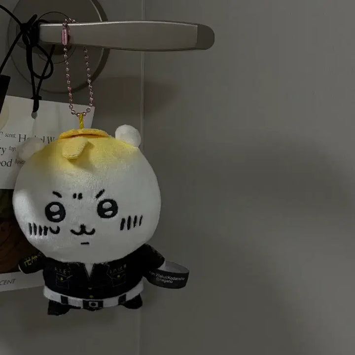 [BUNJANG] Tokyo Revengers Chiikawa Tamemichi Charm / 도리벤 치이카와 타메미치