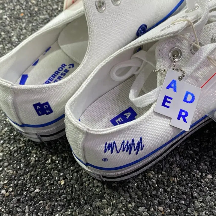 [SOLD OUT] 컨버스 x 아더에러 시그니피컨트 척 70 로우 화이트 블루 B4277