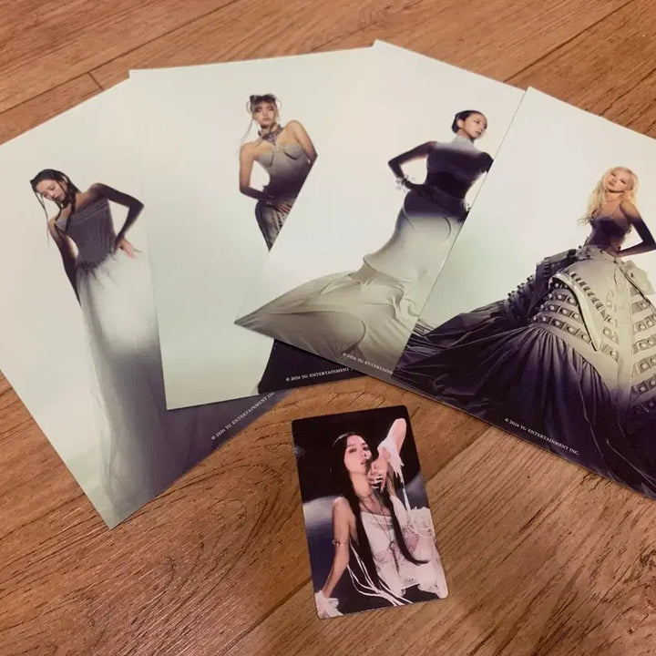 [BUNJANG] Blackpink Jisoo Photocard + National Museum Postcard / 국중박 블핑 데드라인 엽서 4종+지수포카