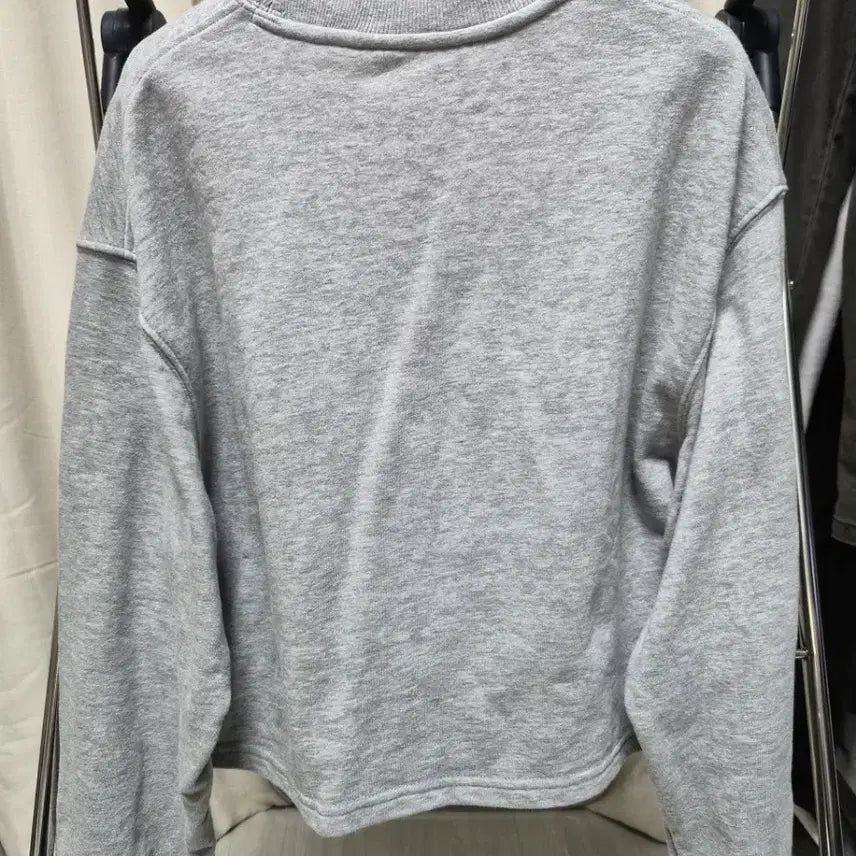 [BUNJANG] Topten Crop Sweatshirt Black / 탑텐 크롭 맨투맨 티셔츠 블랙