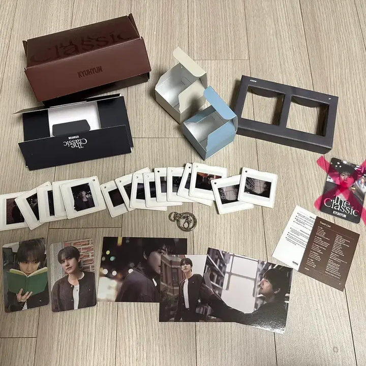 [BUNJANG] Kyuhyun The Classic Keyring Set / 규현 The Classic 키링 세트
