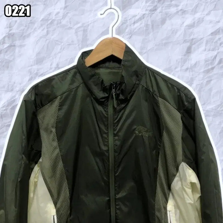 [BUNJANG] Nepa Windbreaker Jacket / L 네파 집업 바람막이 자켓