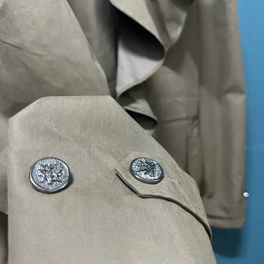 [BUNJANG] Unbranded Olive Green Khaki Field Jacket / (새상품) 후드 카키올리브색 야상 점퍼