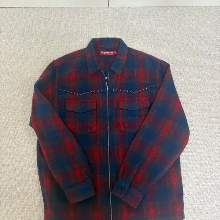 [SOLD OUT] 슈프림 스터드 쉐도우 플레이드 집업 25FW