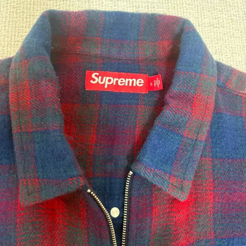 [SOLD OUT] 슈프림 스터드 쉐도우 플레이드 집업 25FW