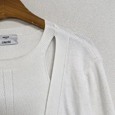 [SOLD OUT] 24년 오브제  이너니트가디건
