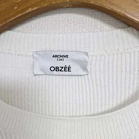 [SOLD OUT] 24년 오브제  이너니트가디건