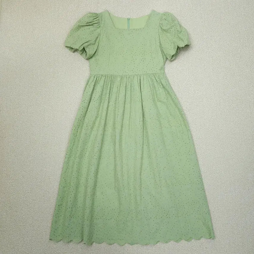 [BUNJANG] Vintage Square Neck Long Dress / (F)여성 롱 원피스 스퀘어넥 반팔 펀칭 빈티지 E9W2454