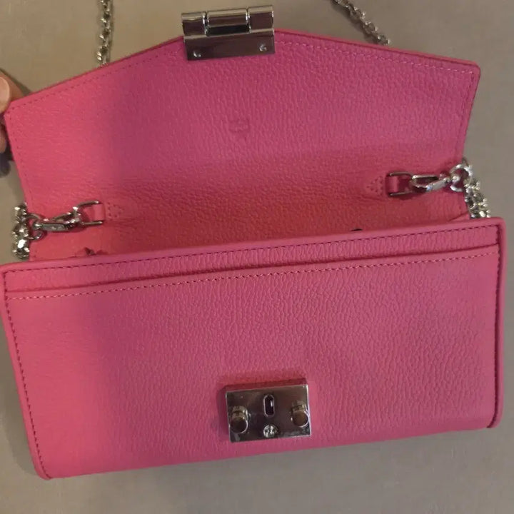 [BUNJANG] MCM Patricia Wallet &amp; Crossbody Bag / MCM 패트리샤 지갑&amp;크로스백