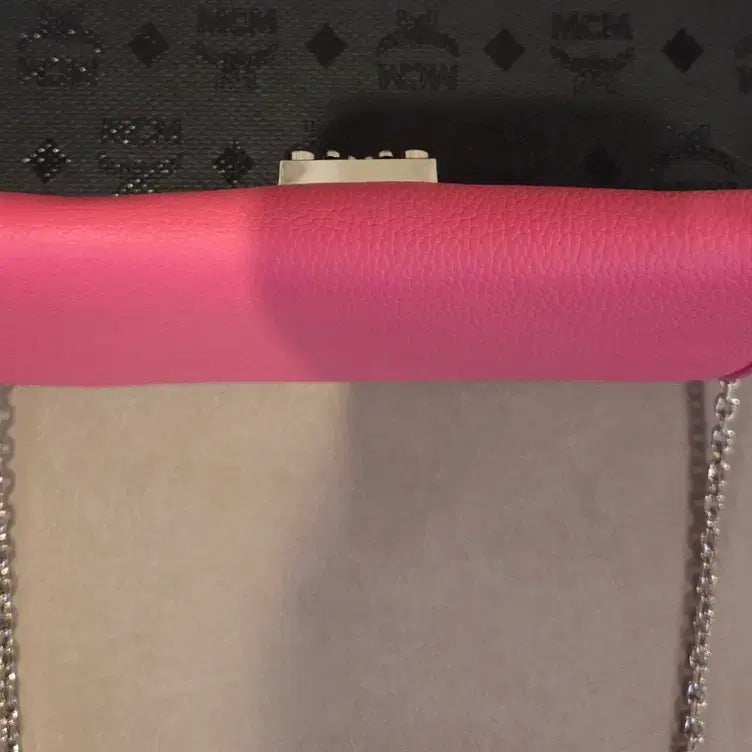[BUNJANG] MCM Patricia Wallet &amp; Crossbody Bag / MCM 패트리샤 지갑&amp;크로스백