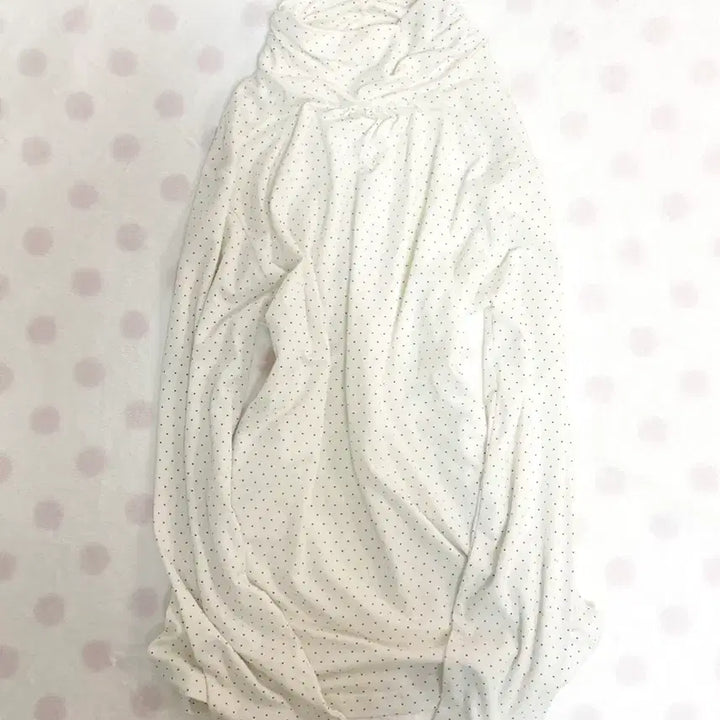 [BUNJANG] Japanese Vintage Cream Polka Dot Turtleneck Long Sleeve / 일본빈티지 도트 크림 목폴라 롱슬리브 모리걸 갸루 라떼갸루