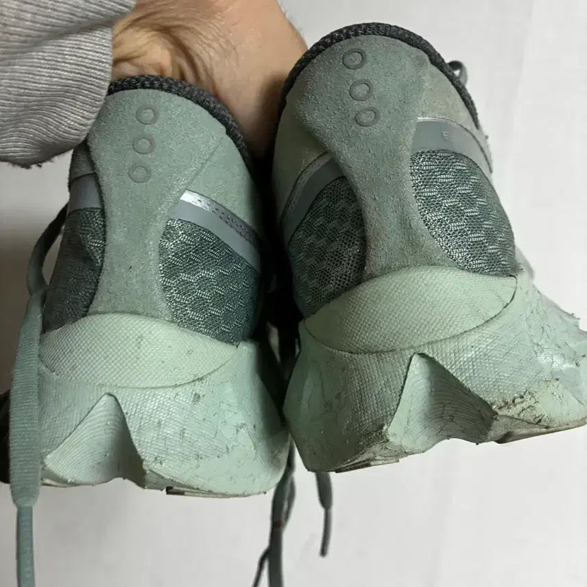 [SOLD OUT] [270] 써코니 엔돌핀 프로 4 (S20939-228)