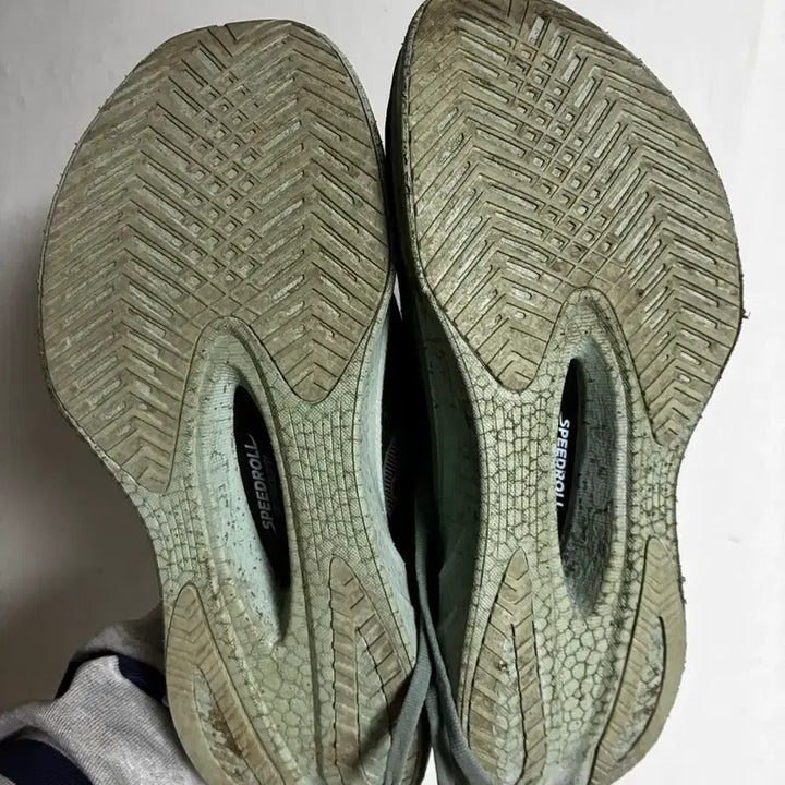 [SOLD OUT] [270] 써코니 엔돌핀 프로 4 (S20939-228)
