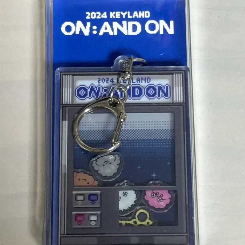 [BUNJANG] SHINee Key On and On KLAND Shaker Keyring / 샤이니 키 온앤온 키랜드 쉐이커 키링