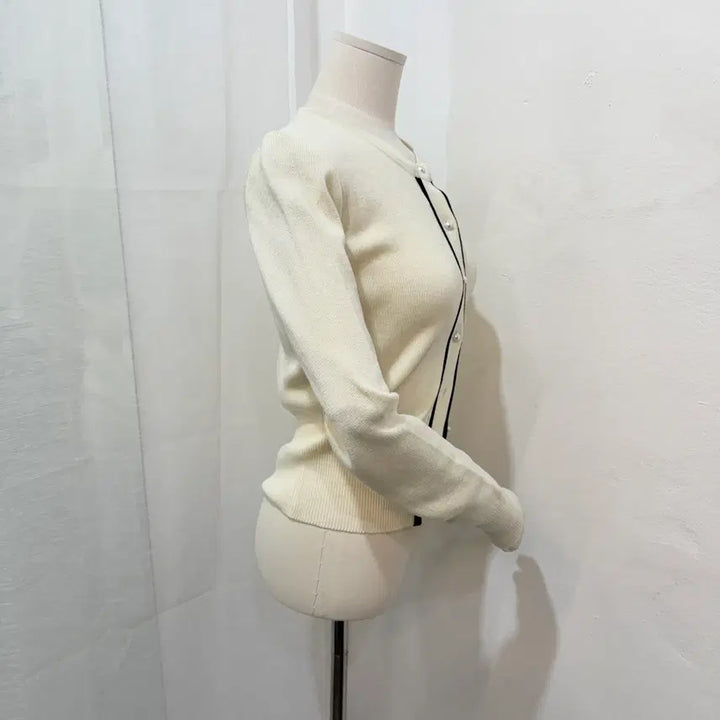 [BUNJANG] Ivory Blackline Long Sleeve Cardigan for Guest Look / 아이보리 블랙라인 긴팔가디건 하객룩 4245