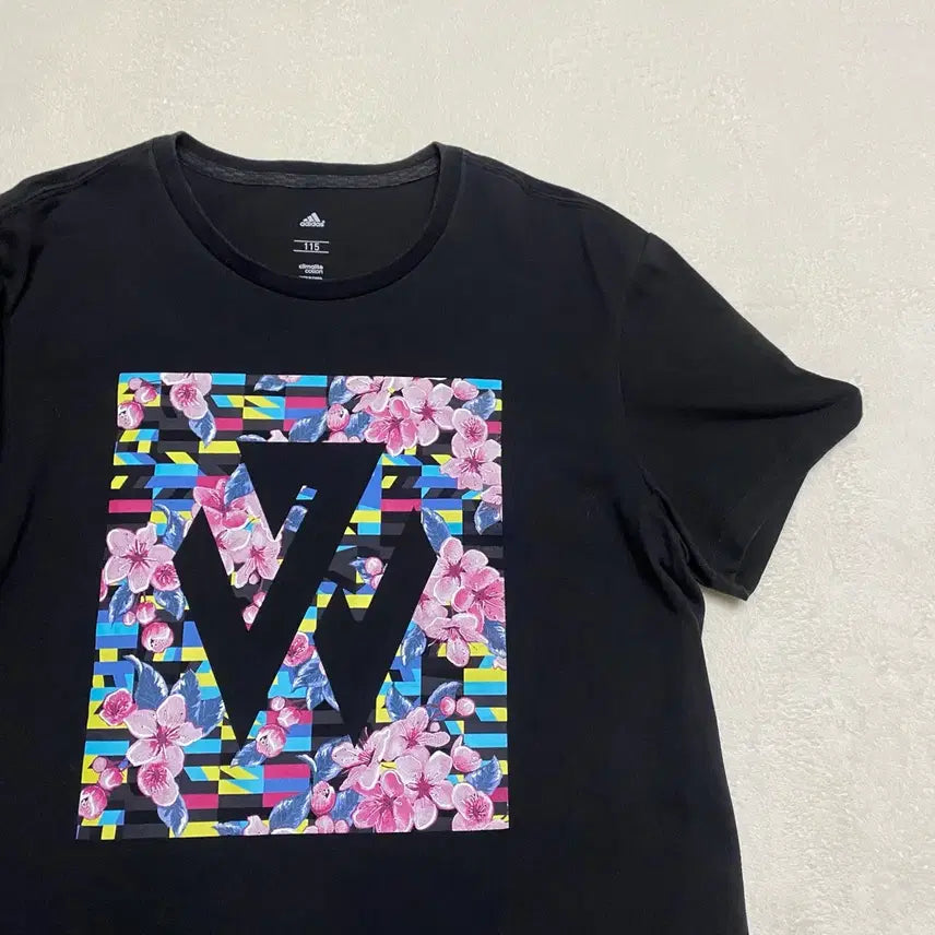 [BUNJANG] Adidas Black Flower T-shirt 3XL / 아디다스 블랙 플라워 반팔티 3xl