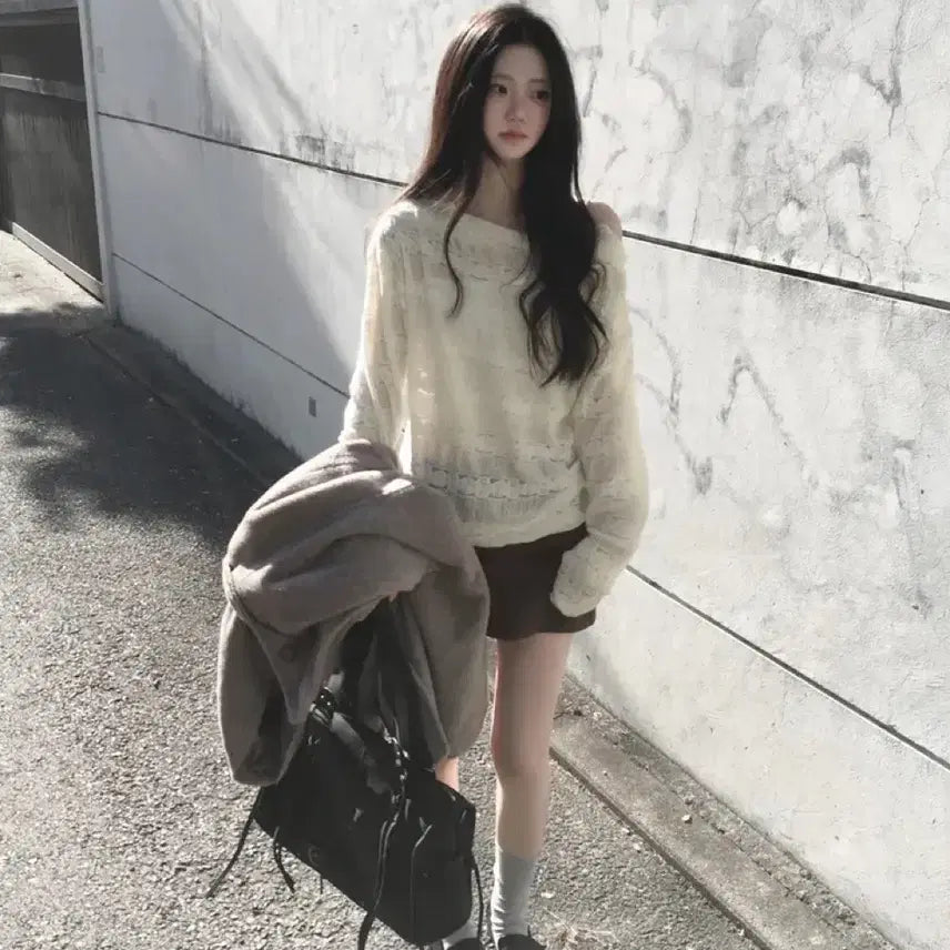 [SOLD OUT] 새상품) 에이블리 플라워 원숄더 니트