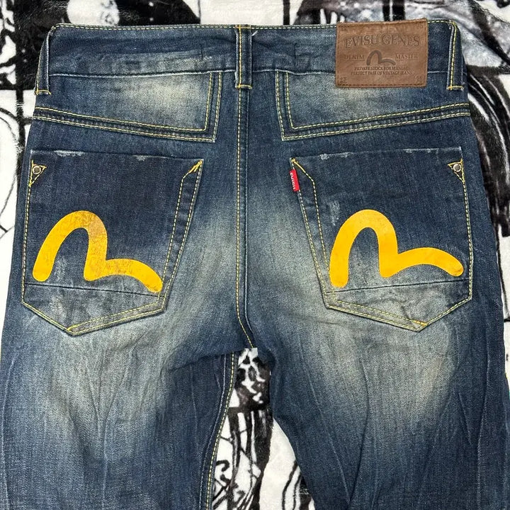 [BUNJANG] EVISU Signature Washed Jeans / EVISU 에비수 워싱 시그니처 팬츠