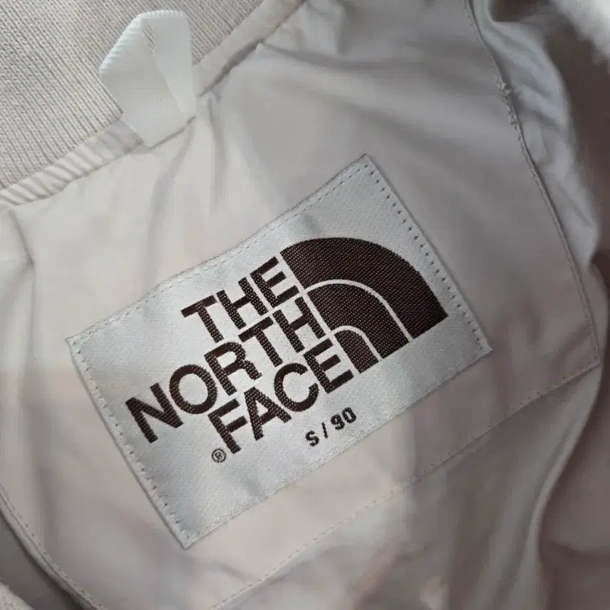 [BUNJANG] The North Face Lightweight Padded Jacket (Ivory) - Size 90 (S) / 노스페이스 경량 패딩 아이보리 색상, 사이즈는 90(S)