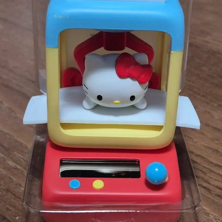 [BUNJANG] Sanrio Figure Crane Machine Series - Hello Kitty Figure / 산리오 피규어 인형뽑기 기계 시리즈 피규어