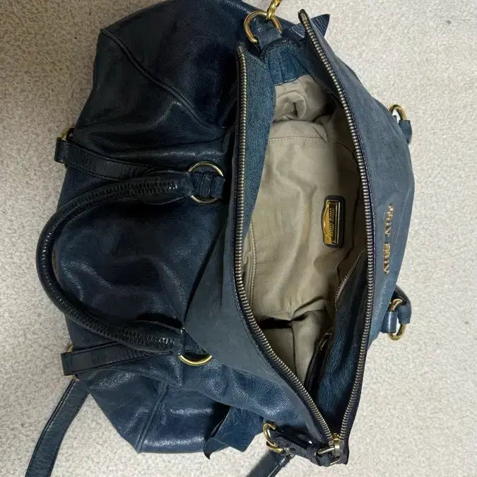 [BUNJANG] Miu Miu Satchel Bag Navy / 미우미우 사첼백 네이비