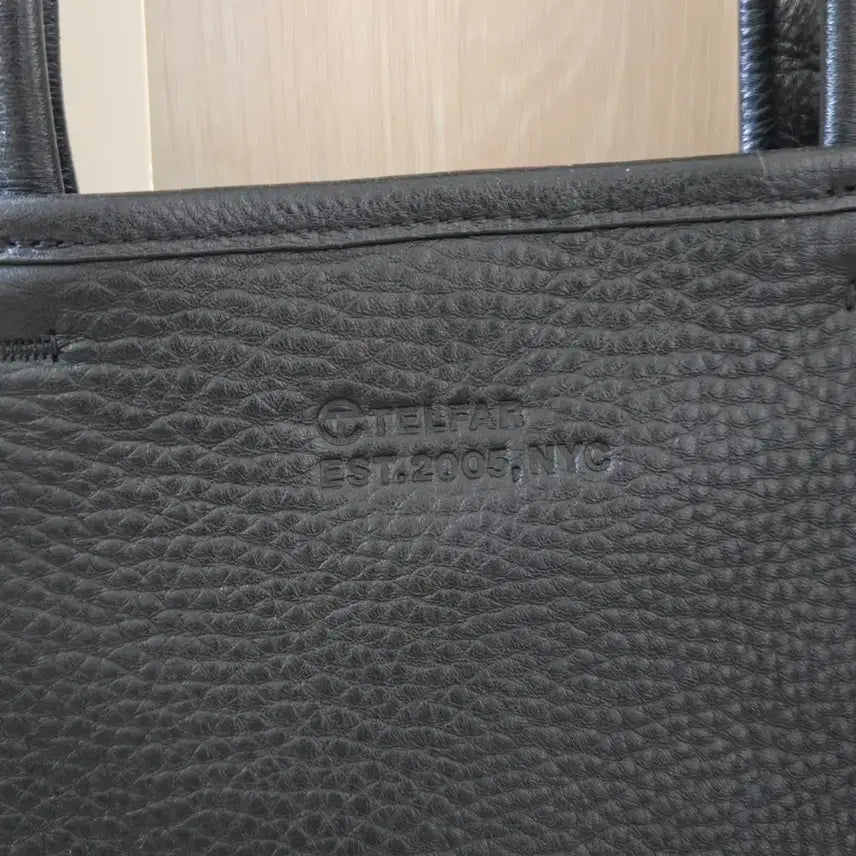 [BUNJANG] Telfar Medium Shopper Bag Cowhide Leather / 텔파 미디움 쇼퍼백 소가죽