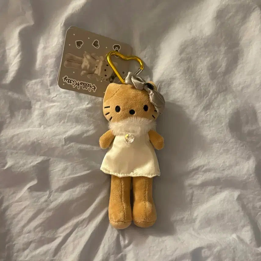 [SOLD OUT] (새상품) 헬로키티 태닝 롱다리키티 키링 인형