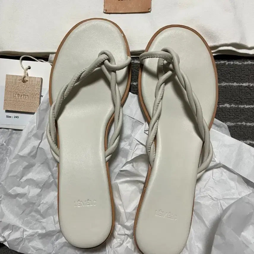 [BUNJANG] Remel Leather Thong Sandals / 레멜 가죽 쪼리샌들