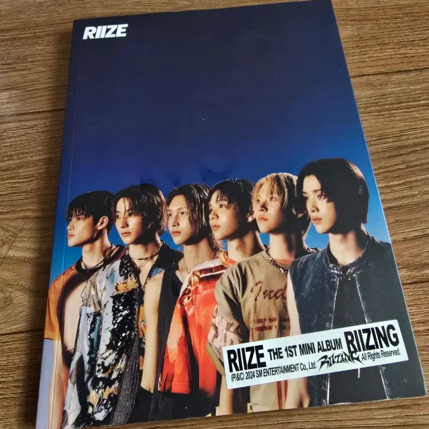 [BUNJANG] RIZE 1st Album Sticker / RIZE 라이즈 1st 앨범 스티커 팝니다