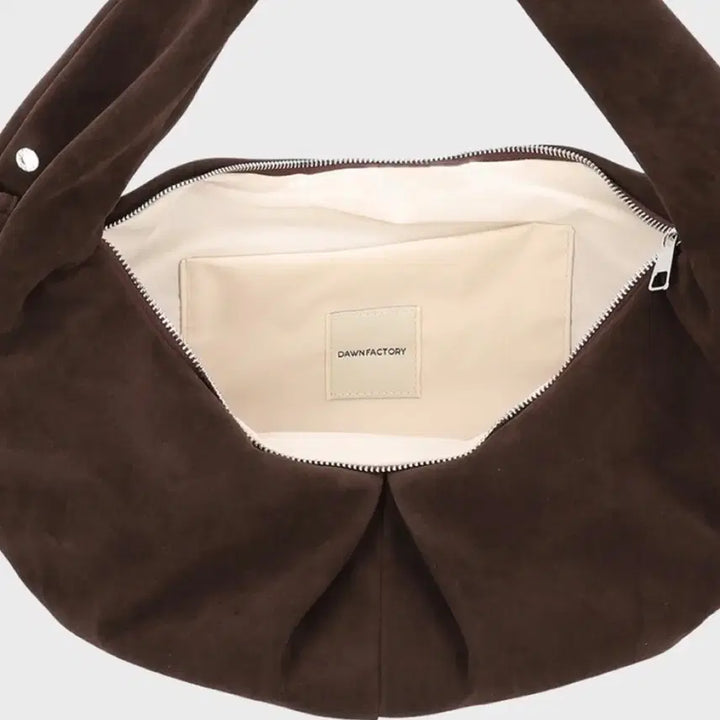 [BUNJANG] Dunn Factory Rubin Bag Large Suede Chocolate / 던팩토리 러빈백 라지 스웨이드 초코