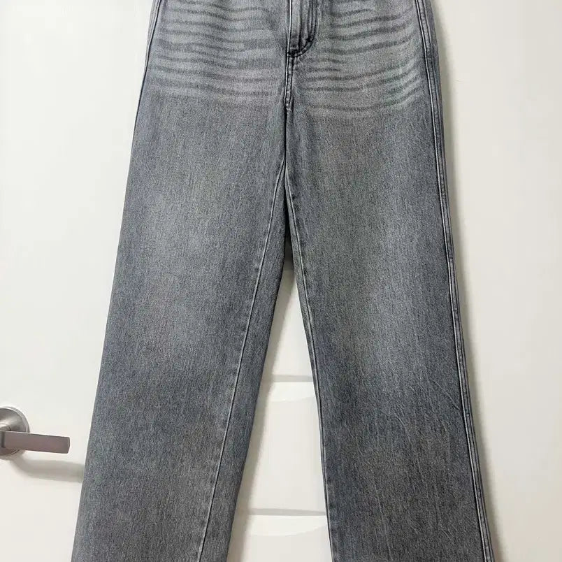 [BUNJANG] Marithe Francois Girbaud High Straight Denim 27 Light Gray Jeans / 마리떼프랑소와저버 High straight 데님 27 라이트그레이 마리떼