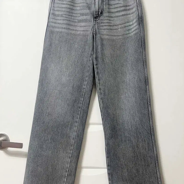 [BUNJANG] Marithe Francois Girbaud High Straight Denim 27 Light Gray Jeans / 마리떼프랑소와저버 High straight 데님 27 라이트그레이 마리떼