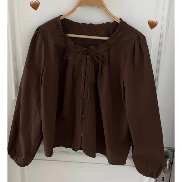 [SOLD OUT] 하티66 넥프릴 블라우스 브라운 /빅사이즈당당걸데이지투엘리리앤코에이블리