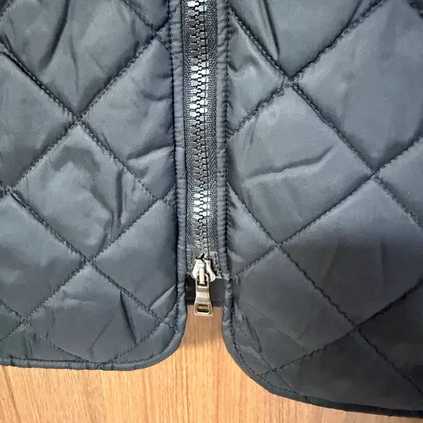 [BUNJANG] Ballantyne Cashmere Trimmed Quilted Vest / 발렌타인 캐시미어 트리밍 퀼팅 베스트