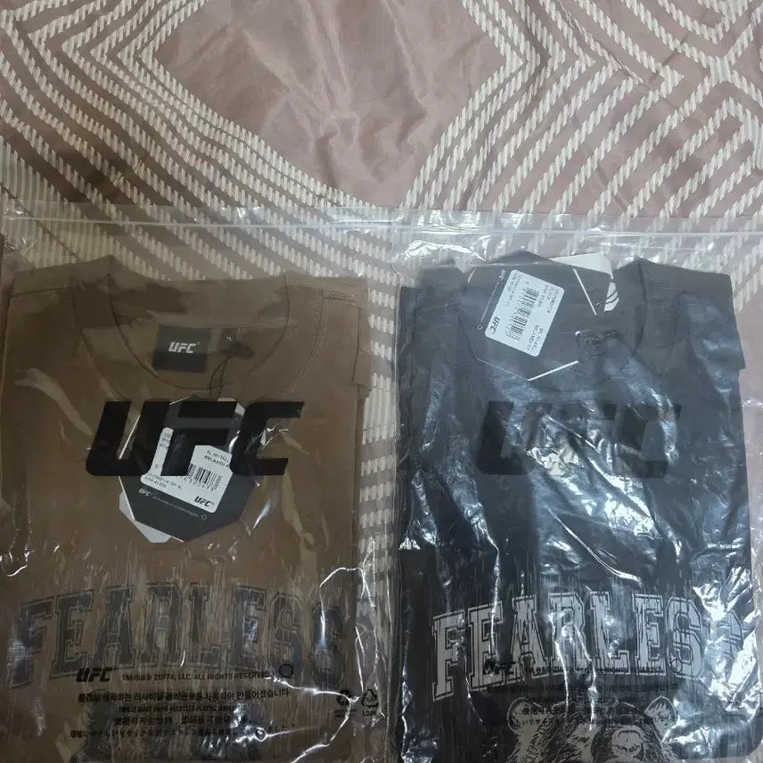 [BUNJANG] UFC Roar Bear T-Shirt Set (Brown &amp; Black) / UFC 로어베어 반팔티셔츠 브라운 &amp; 블랙 2벌세트 일괄