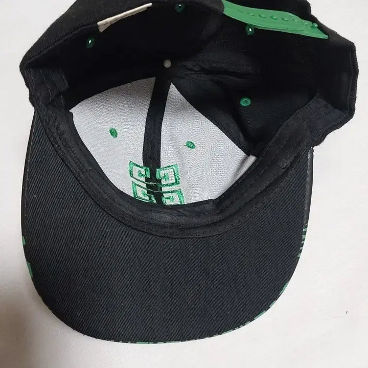 [BUNJANG] Black/Green Pattern Snapback Hat / 블랙/그린 패턴 스냅백 모자 프리