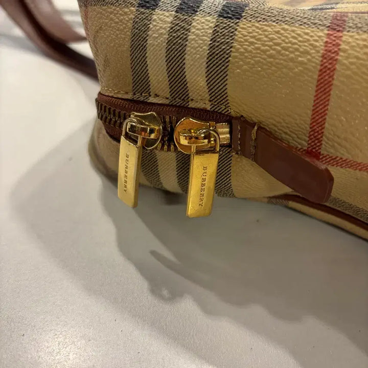[BUNJANG] Burberry Nova Check Barrette Tote Bag / 버버리 체크노바 바게트 패턴 토트백