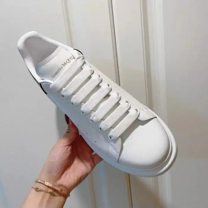 [BUNJANG] Alexander McQueen Oversized Sneakers White Black / 알렉산더 맥퀸 오버솔 스니커즈 화이트 블랙