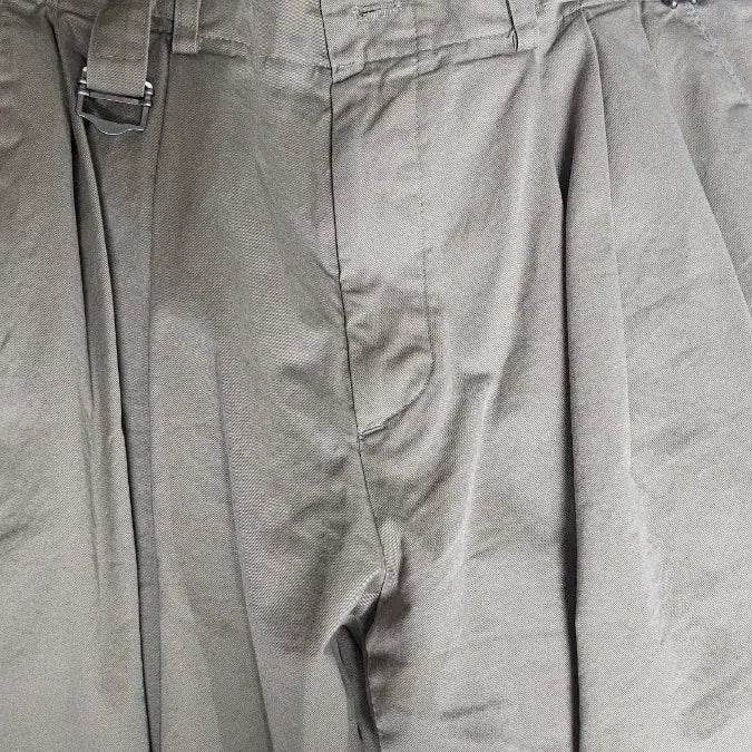 [BUNJANG] Teul-Young Three-Tuck Chino Pants / 틀영 쓰리턱 치노팬츠