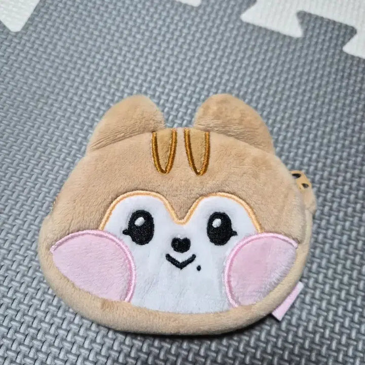 [SOLD OUT] 아이브 팝업 가을 파우치