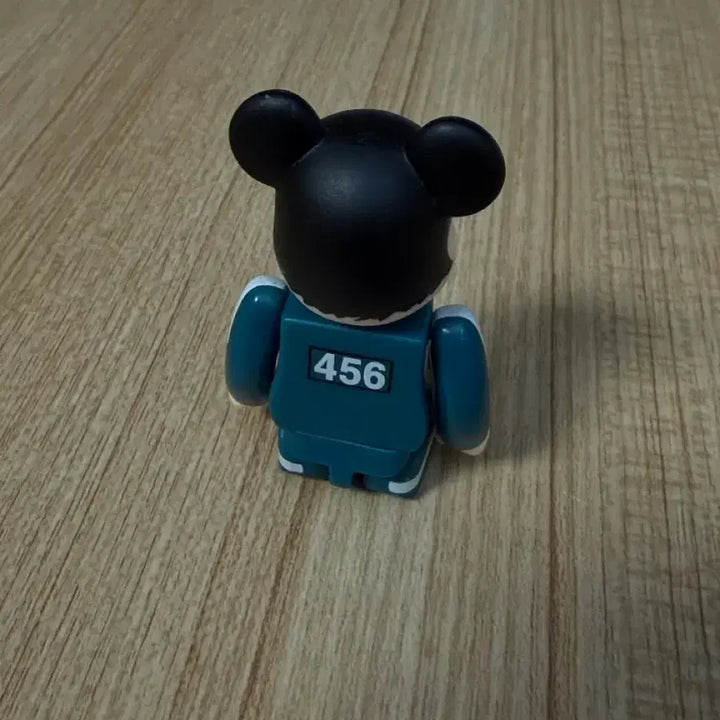 [BUNJANG] Bearbrick Squid Game Lee Jung-jae Mini Figure / 베어브릭 오징어게임 이정재 미니 피규어